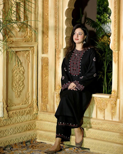 BLACK LUXE EMB 2PC