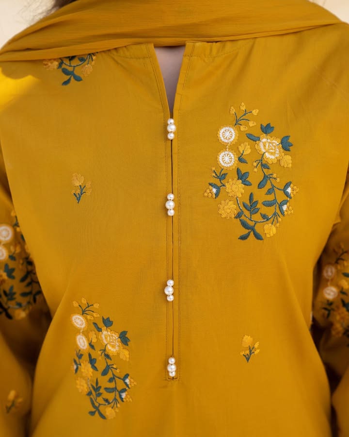 Mustard Hill Stitched 3-Piece Suits (Printed Chiffon Dupatta)